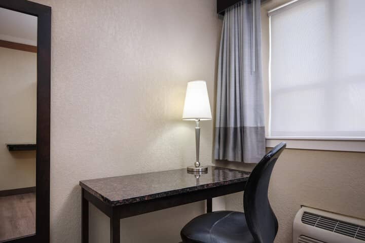 Room 14 of 38