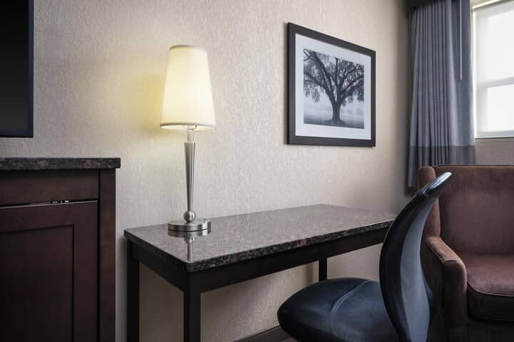 Room 11 of 38